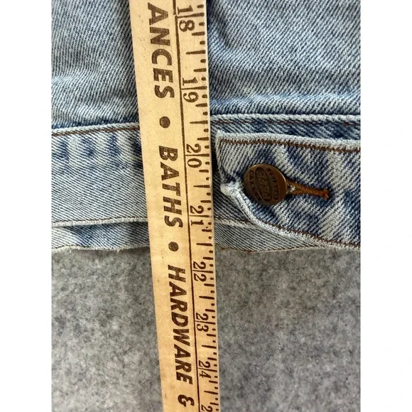 Light Wash Denim Jacket - Women - Picture 10 of 13